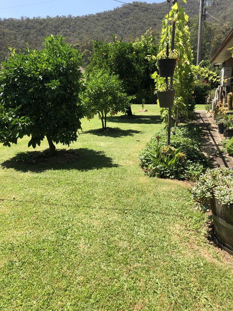 725 Myrtleford-Yackandandah Road - Sydney Tourism 1