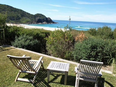 8 ON COAST (4 Night Min) - Sydney Tourism 0