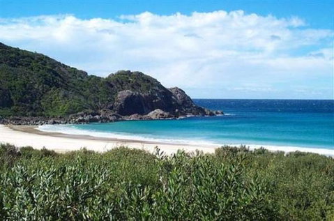 8 ON COAST (4 Night Min) - Sydney Tourism 1