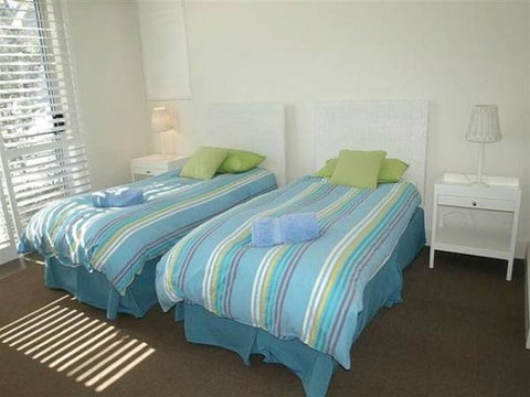 8 ON COAST (4 Night Min) - Sydney Tourism 2