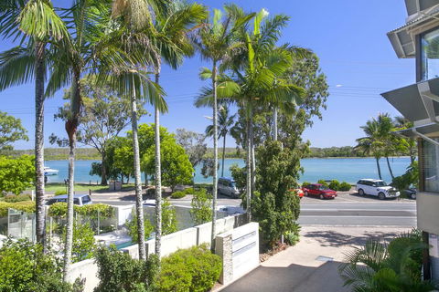 Aarons Luxury Retreat - Sydney Tourism 0