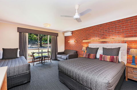 AAt 28 Goldsmith Motel - Sydney Tourism 0
