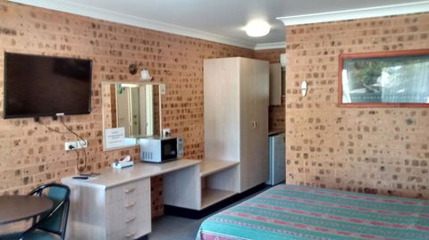 Aberdeen Motel - Sydney Tourism 1