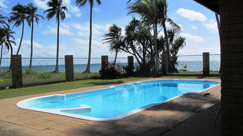 ABSOLUTE BEACH FRONT MACKAY - Comfort Resort Blue Pacific - Sydney Tourism 1