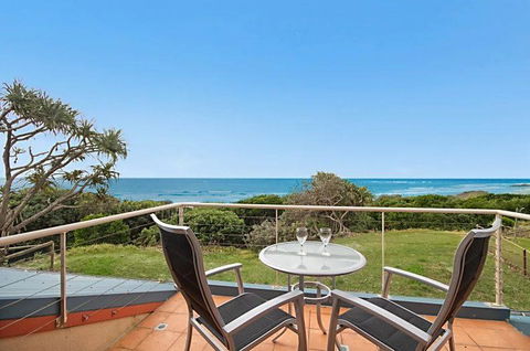 Absolute Beachfront At Hastings - Sydney Tourism 0
