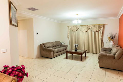 Accommodation At Melbourne - Sydney Tourism 1