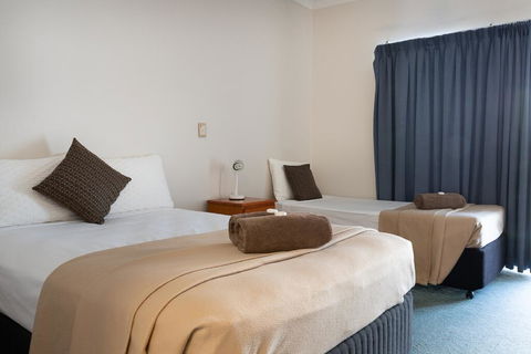Accommodation On Denham - Sydney Tourism 0