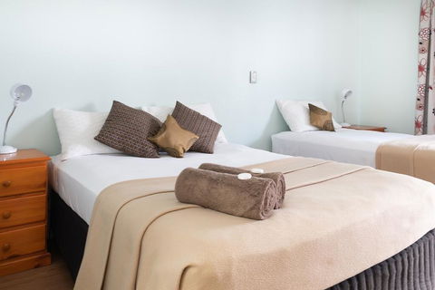 Accommodation On Denham - Sydney Tourism 3