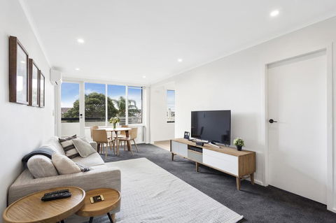 Ace's Place - Sydney Tourism 0