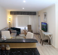 ADELAIDE CBD APARTMENT - 3BR 2BATH  CARPARK - Sydney Tourism
