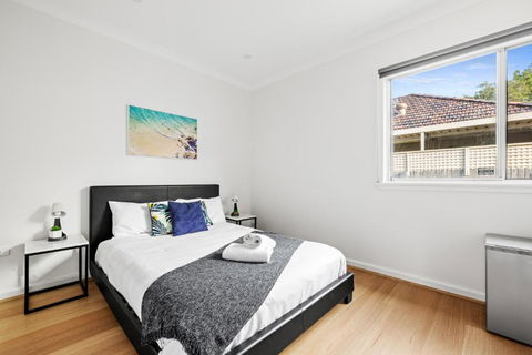 Elegant Queen Room At Botany - Nearby Airport - Shared Bathroom - Sydney Tourism 0