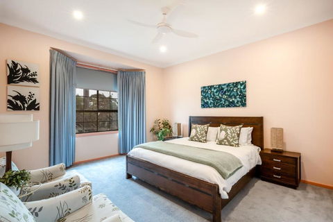 Family Beach House Near Barwon River & Beaches - Sydney Tourism 1