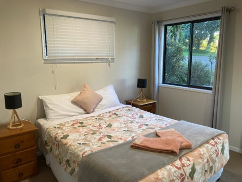 Flame Tree Chalet - Sydney Tourism 2