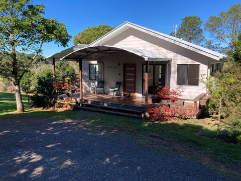 Flame Tree Chalet - Sydney Tourism 0