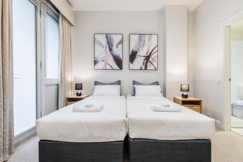 Fabulous Collins Street Luxury 2 BR Apartment - Sydney Tourism 2