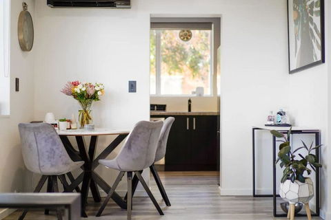 Gardenvale Prize With Private Courtyard Plus Parking - Sydney Tourism 2