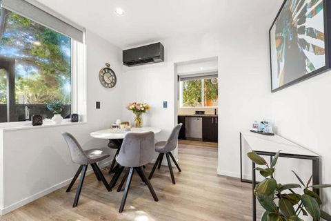 Gardenvale Prize With Private Courtyard Plus Parking - Sydney Tourism 4