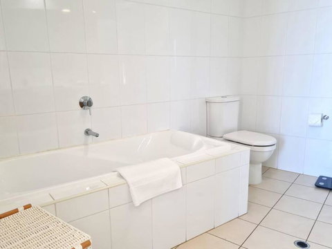 Glam Apartment 21 - Sydney Tourism 4