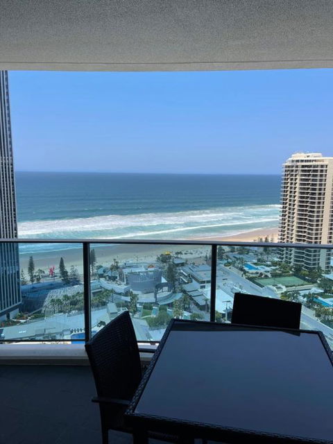 H Luxury Apartment At Surfers Paradise High Floor - Sydney Tourism 3