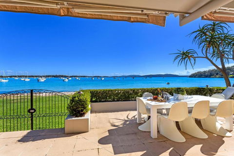 H3 Port Stephens - Sydney Tourism 1