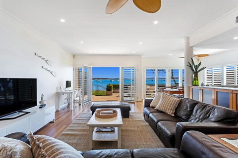 H3 Port Stephens - Sydney Tourism 2