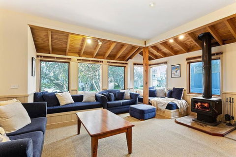HAY SHED Chalet, Alpine-getaways - Sydney Tourism 2