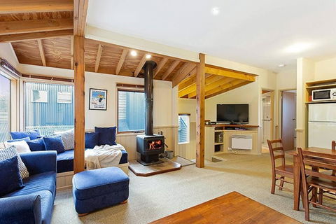HAY SHED Chalet, Alpine-getaways - Sydney Tourism 3