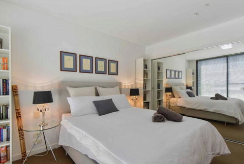 HAZEL Chapel St Socialite. Pool, Spa & Gym - Sydney Tourism 2