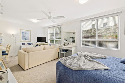 HENRY12 Self- Catering - Sydney Tourism 2
