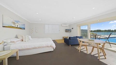 HIBBARD HAVEN - Sydney Tourism 0