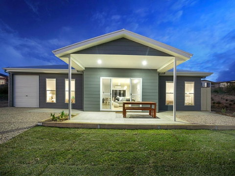High Tide - Beachfront Pet-friendly - Sydney Tourism 0