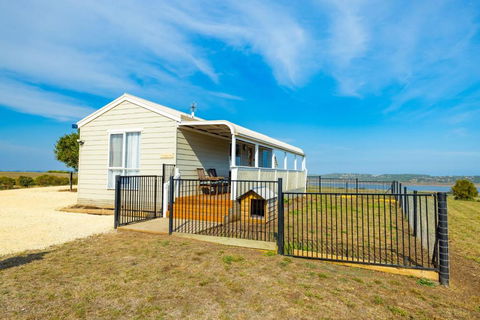 High View Family Cottages - Sydney Tourism 2