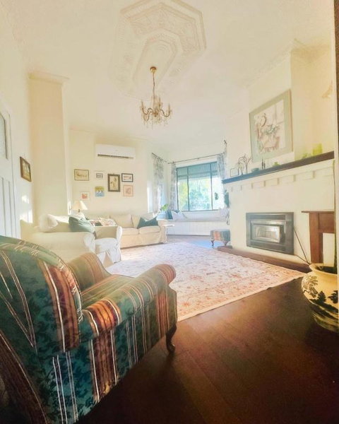 Hilltop Cottage - Sydney Tourism 0