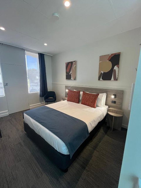 International Hotel Motel - Sydney Tourism 0