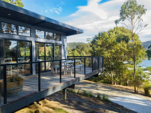 Adventure Bay Beach House - Sydney Tourism 1