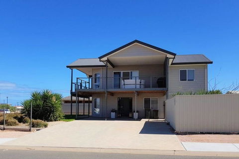Agape Holiday Home - Sydney Tourism 0