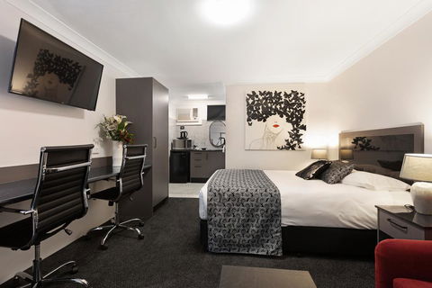 Alabaster Motor Inn - Sydney Tourism 1