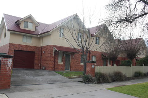 Albury Suites - Schubach Street - Sydney Tourism 3