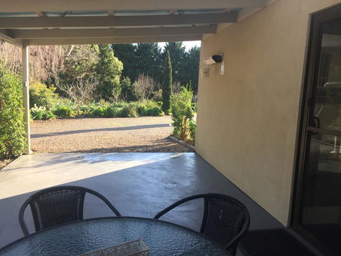Altona Garden Retreat - Sydney Tourism 1