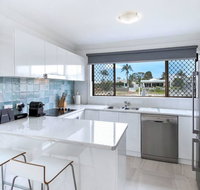 Amazing Modern Apartment on the Canal - Sydney Tourism