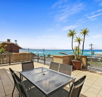 APARTMENT 12 PACIFIC APARTMENTS- Across From the Pier - Sydney Tourism