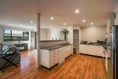 Apartments On Allingham - Sydney Tourism 2