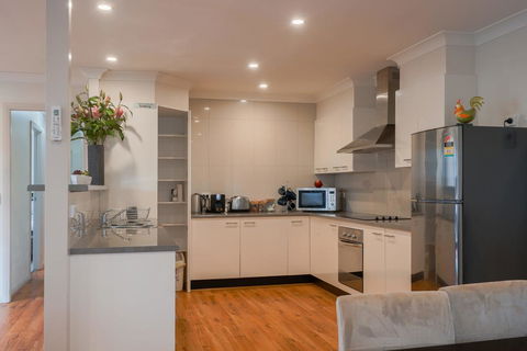 Apartments On Allingham - Sydney Tourism 1