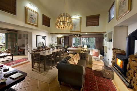Arabella Guesthouse - Sydney Tourism 1