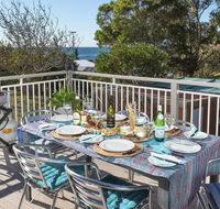 Araluen on Holden - great deck with ocean views - Sydney Tourism