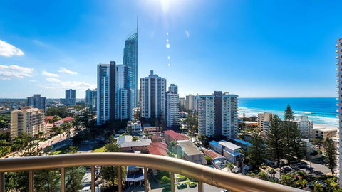 Aristocrat Apartments - Sydney Tourism 0