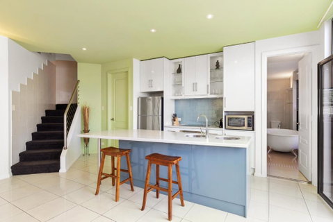 Merlot Verdelho Townhouses - Sydney Tourism 2