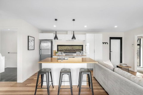 Modern And Scenic Valley Escape - Sydney Tourism 0