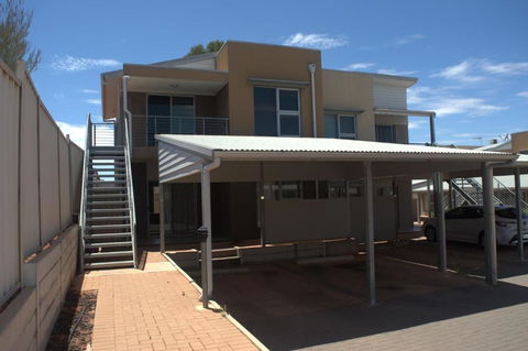 Modern Apartment In Roxby Downs - Sydney Tourism 0