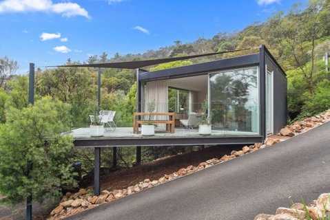 Modern Studio With Sweeping Views - Sydney Tourism 3